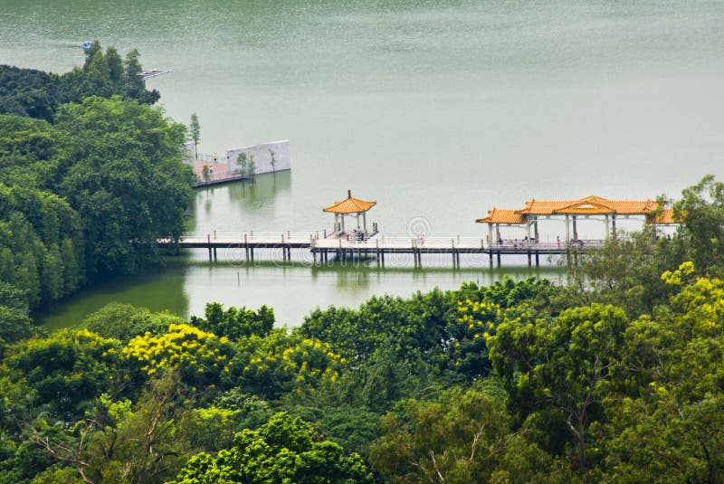 Het Luhu-Park in Guangzhou, zuiden van China royalty-vrije stock afbeeldingen Het Luhu-Park in Guangzhou, zuiden van China royalty-vrije stock afbeeldingen