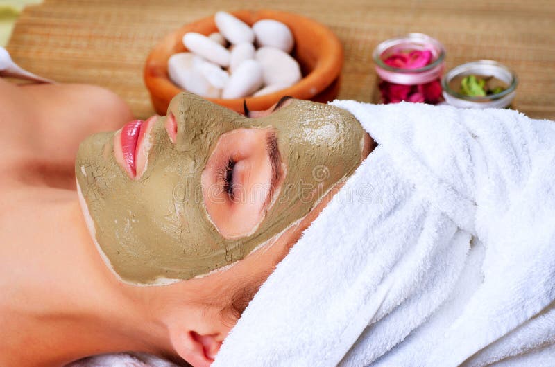Spa Mud Mask. Woman in Spa Salon. Spa Mud Mask. Woman in Spa Salon