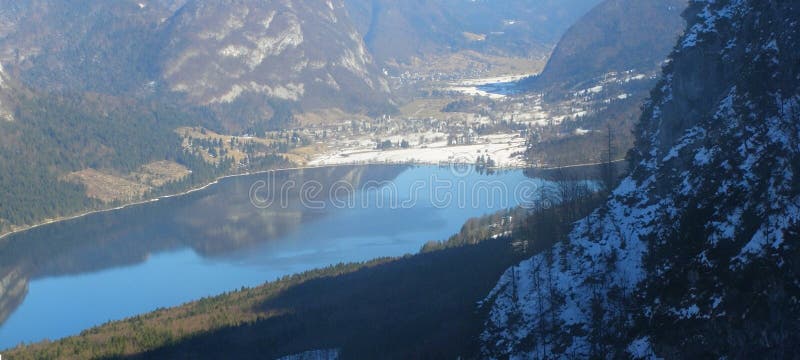 Het Bohinjmeer in Slovenië, panorama royalty-vrije stock afbeeldingen