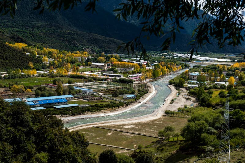 Het Mooie Landschap: Het reizen in Tibet stock fotografie Het Mooie Landschap: Het reizen in Tibet stock fotografie