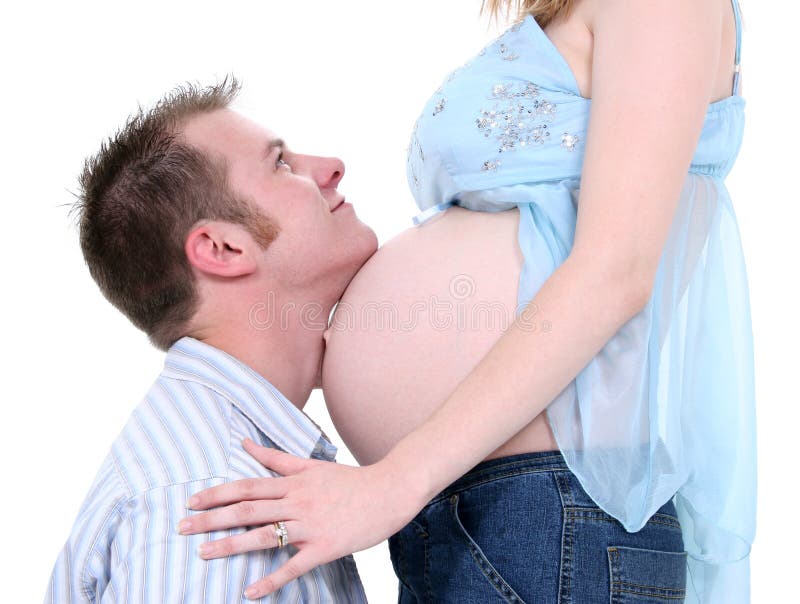 Het mooie Ogenblik van de Familie tussen het Verwachten van Ouders stock afbeeldingen Het mooie Ogenblik van de Familie tussen het Verwachten van Ouders stock afbeeldingen