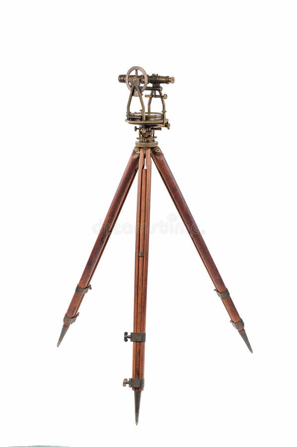 Het Niveau van de uitstekende Landmeter (Doorgang, Theodoliet) op een Houten die Driepoot op Wit wordt geïsoleerd royalty-vrije stock fotografie Het Niveau van de uitstekende Landmeter (Doorgang, Theodoliet) op een Houten die Driepoot op Wit wordt geïsoleerd royalty-vrije stock fotografie