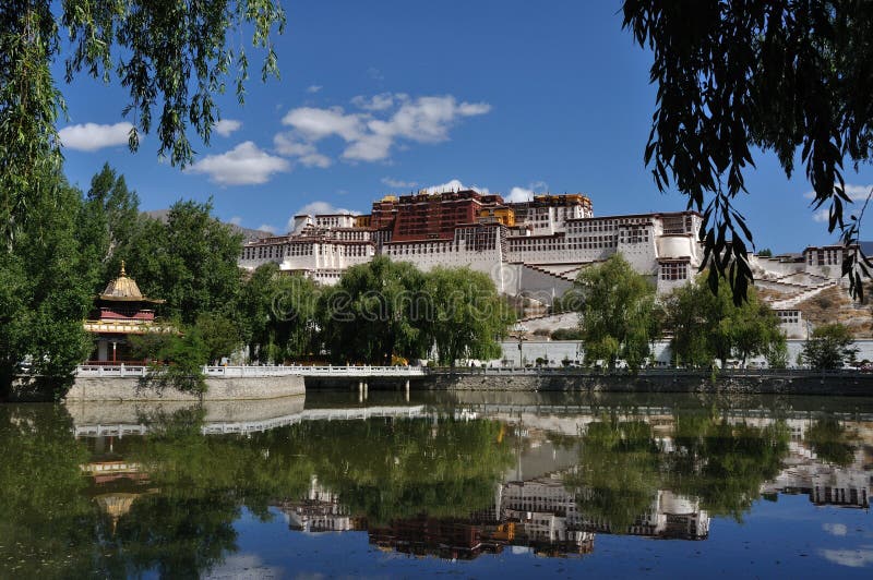 In 641, after marrying Princess Wencheng, Songtsen Gampo decided to build a grand palace to accommodate her and let his descendants remember the event. However, the original palace was destroyed due to a lightening strike and succeeding warfare during Landama's reign. In seventeenth century under the reign of the Fifth Dalai Lama, Potala was rebuilt. The Thirteenth Dalai Lama expanded it to today's scale. The monastery-like palace, reclining against and capping Red Hill, was the religious and political center of old Tibet and the winter palace of Dalai Lamas. The palace is more than 117 meters (384 feet) in height and 360 (1180 feet) in width, occupying a building space of 90 thousand square meters. Potala is composed of White Palace and Red Palace. The former is for secular use while the later is for religious. In 641, after marrying Princess Wencheng, Songtsen Gampo decided to build a grand palace to accommodate her and let his descendants remember the event. However, the original palace was destroyed due to a lightening strike and succeeding warfare during Landama's reign. In seventeenth century under the reign of the Fifth Dalai Lama, Potala was rebuilt. The Thirteenth Dalai Lama expanded it to today's scale. The monastery-like palace, reclining against and capping Red Hill, was the religious and political center of old Tibet and the winter palace of Dalai Lamas. The palace is more than 117 meters (384 feet) in height and 360 (1180 feet) in width, occupying a building space of 90 thousand square meters. Potala is composed of White Palace and Red Palace. The former is for secular use while the later is for religious.