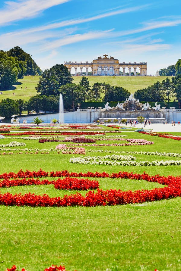 Het paleis van Schonbrunn, Wenen, Oostenrijk royalty-vrije stock foto Het paleis van Schonbrunn, Wenen, Oostenrijk royalty-vrije stock foto