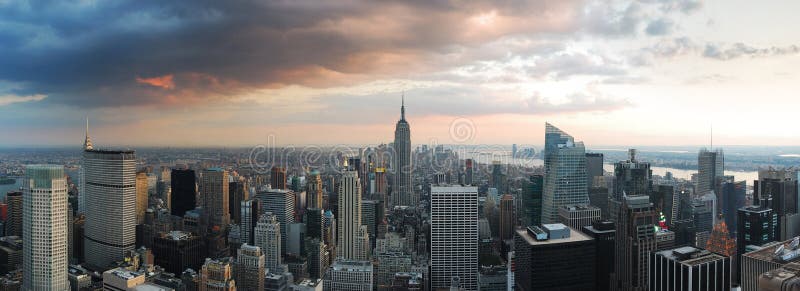Het Panorama van de Horizon van de Stad van New York royalty-vrije stock afbeelding Het Panorama van de Horizon van de Stad van New York royalty-vrije stock afbeelding