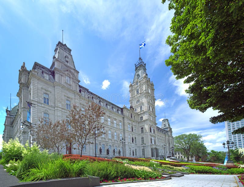 Het Parlement de Bouw van de provincie van Quebec, Canada Juli 2011 Natio stock foto's Het Parlement de Bouw van de provincie van Quebec, Canada Juli 2011 Natio stock foto's