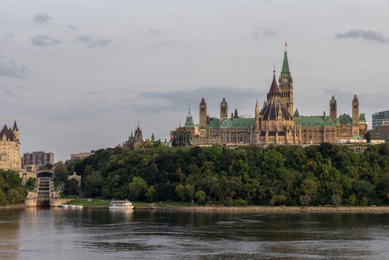 Het Parlement Heuvel in Ottawa Canada stock fotografie Het Parlement Heuvel in Ottawa Canada stock fotografie