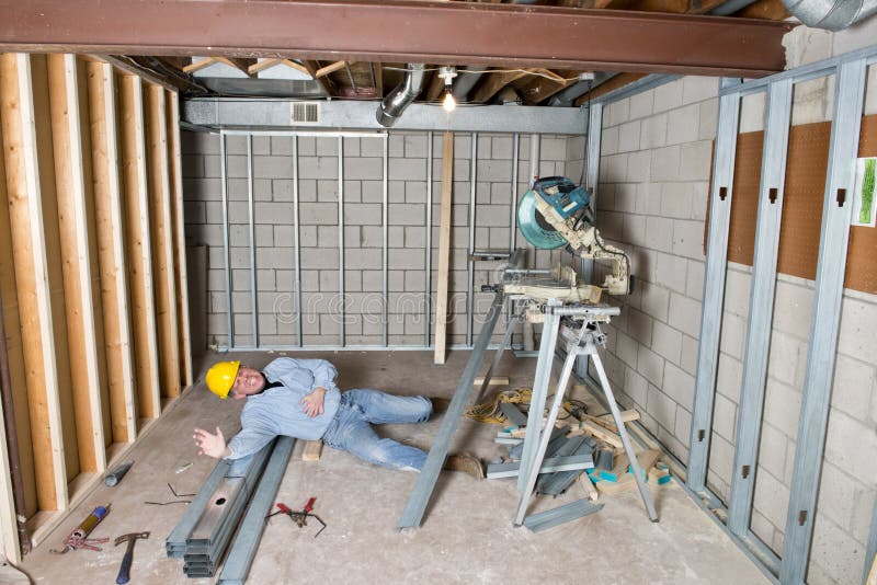 Het Slachtoffer van het ongeval, op de Verwonding van de Baan, de Kwestie van de Veiligheid stock fotografie Het Slachtoffer van het ongeval, op de Verwonding van de Baan, de Kwestie van de Veiligheid stock fotografie