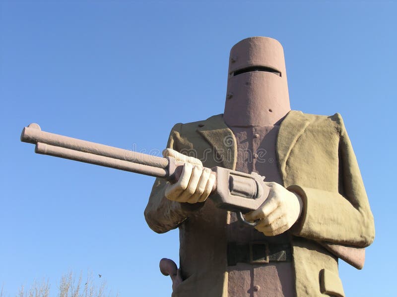 Het Standbeeld van de Hoed van Ned, Glenrowan, Victoria, Australië stock afbeelding Het Standbeeld van de Hoed van Ned, Glenrowan, Victoria, Australië stock afbeelding