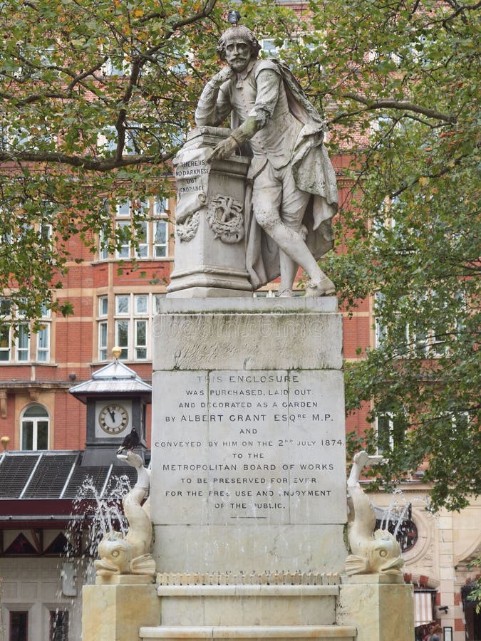 Het standbeeld van Shakespeare royalty-vrije stock foto Het standbeeld van Shakespeare royalty-vrije stock foto