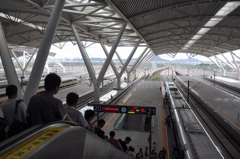 Het Station van het Zuiden van Guangzhou royalty-vrije stock foto Het Station van het Zuiden van Guangzhou royalty-vrije stock foto
