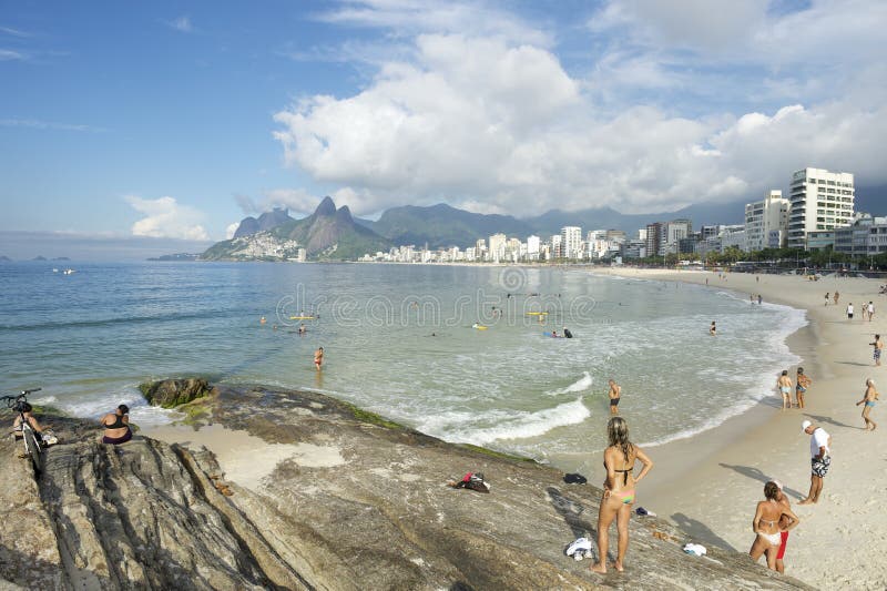 Het Strand Rio de Janeiro Brazil Skyline van Arpoadoripanema stock afbeelding Het Strand Rio de Janeiro Brazil Skyline van Arpoadoripanema stock afbeelding