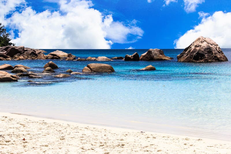 Het Strand van Seychellen Praslin Anse Lazio royalty-vrije stock fotografie Het Strand van Seychellen Praslin Anse Lazio royalty-vrije stock fotografie