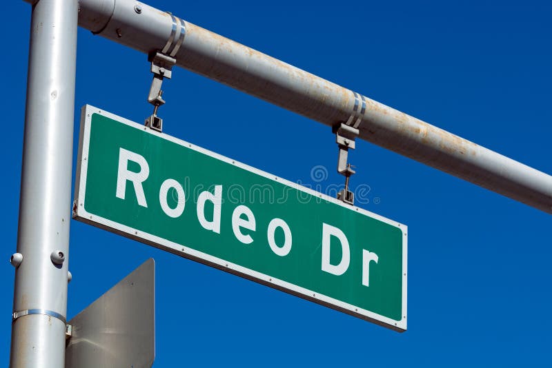 Het teken van de rodeoaandrijving in Beverly Hills California stock afbeeldingen Het teken van de rodeoaandrijving in Beverly Hills California stock afbeeldingen