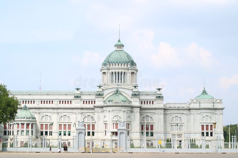 Het Thaise koninkrijk van Royal Palace Bangkok van Thailand royalty-vrije stock afbeelding Het Thaise koninkrijk van Royal Palace Bangkok van Thailand royalty-vrije stock afbeelding