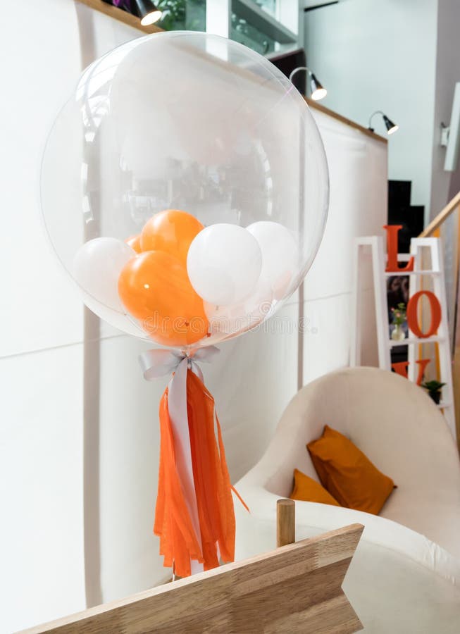 Het unieke die detail van de décorballon omhoog voor aanpassing met sinaasappel wordt gesloten royalty-vrije stock fotografie Het unieke die detail van de décorballon omhoog voor aanpassing met sinaasappel wordt gesloten royalty-vrije stock fotografie