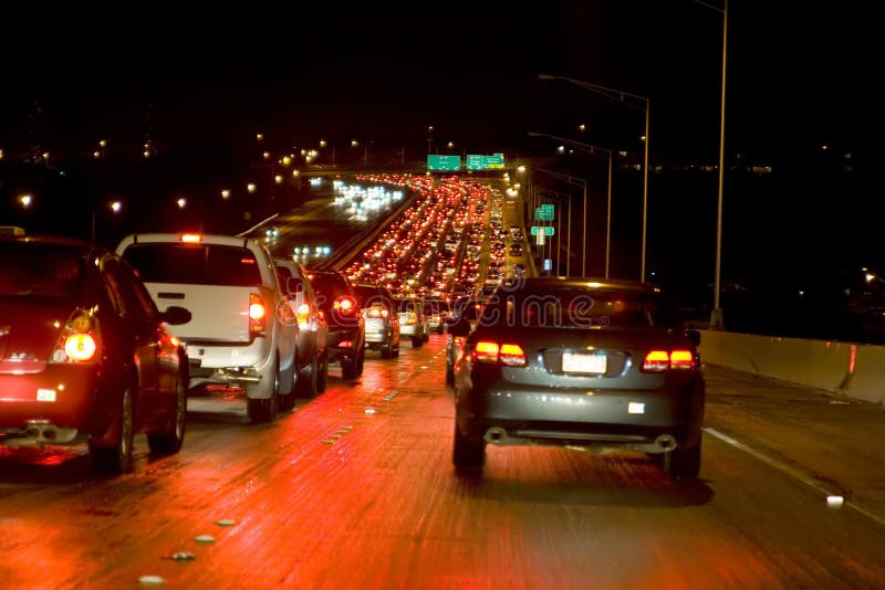 Het Verkeer van de nacht royalty-vrije stock afbeelding Het Verkeer van de nacht royalty-vrije stock afbeelding