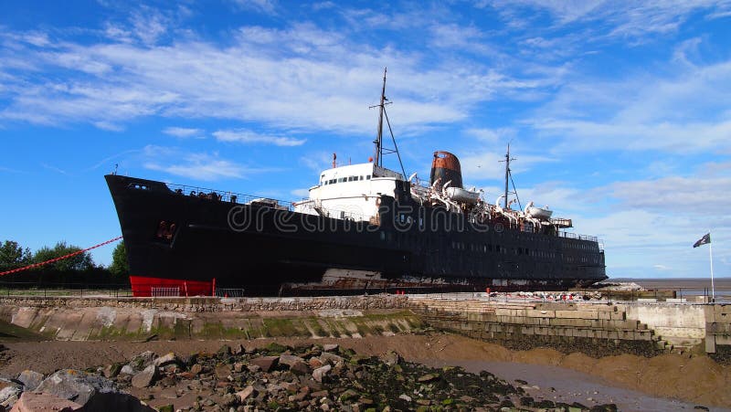 Het verlaten schip de Hertog van het Schip van Lancaster, Noord-Wales royalty-vrije stock afbeeldingen Het verlaten schip de Hertog van het Schip van Lancaster, Noord-Wales royalty-vrije stock afbeeldingen