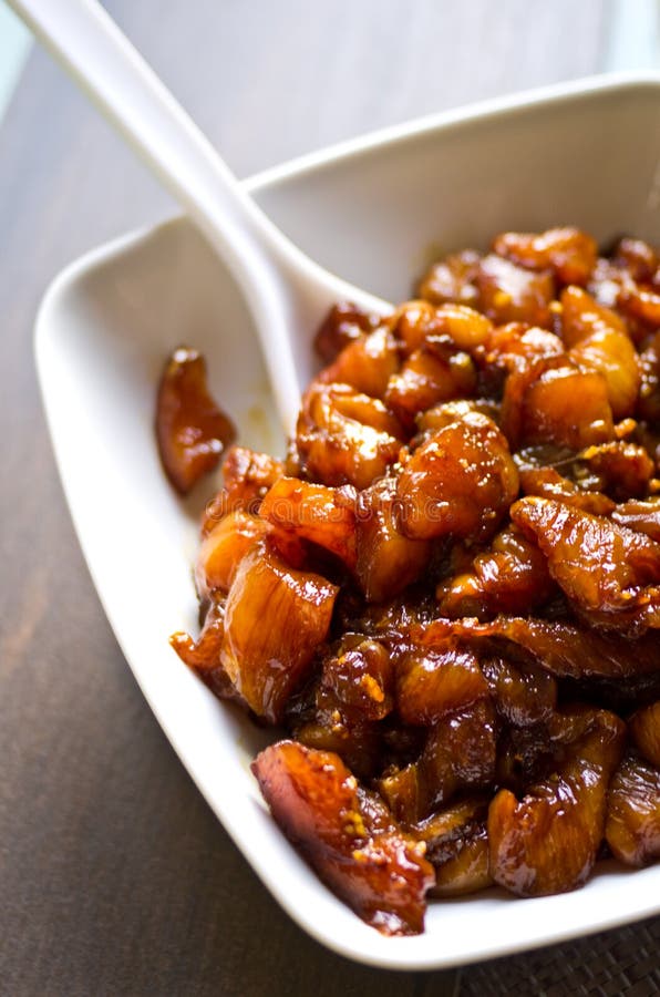 Het voorbereiden van Koreaans voedsel stock afbeelding Het voorbereiden van Koreaans voedsel stock afbeelding