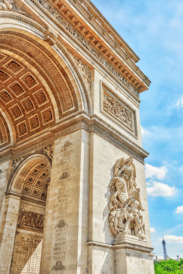 Het vormen en decoratie op Arc de Triomphe in Parijs frank royalty-vrije stock foto's Het vormen en decoratie op Arc de Triomphe in Parijs frank royalty-vrije stock foto's