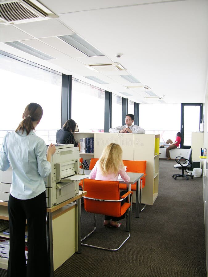 Het werk 2 van het bureau Het werk 2 van het bureau