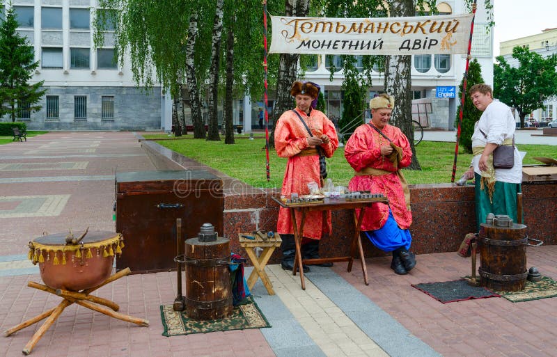 Hetman-Minze an populäres jährliches Festival slawischem Basar, Vitebsk, Weißrussland lizenzfreies stockfoto Hetman-Minze an populäres jährliches Festival slawischem Basar, Vitebsk, Weißrussland lizenzfreies stockfoto