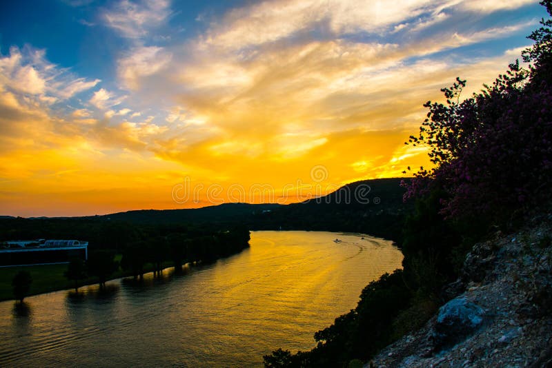 Heure d'or au lac Travis West du pont 360 photo stock