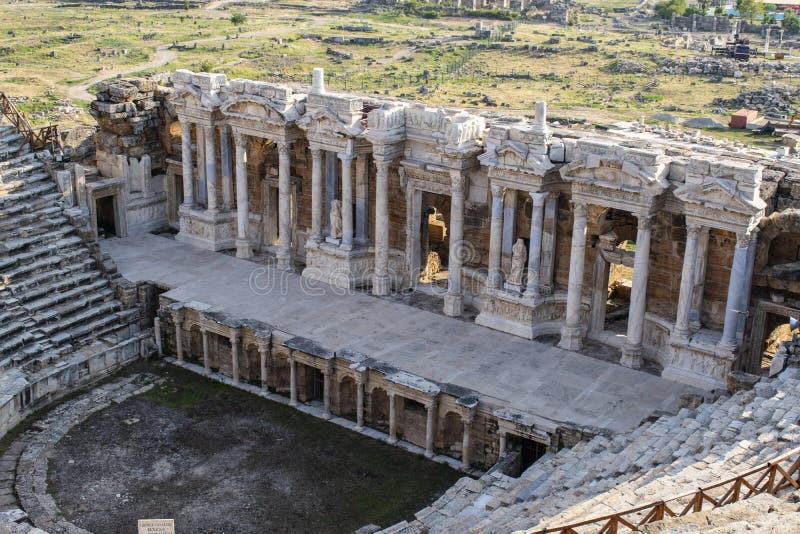 Hierapolis, Pamukkale, Denizli, Turcja, theatre, amfiteatr, antyczny miasto, ruiny, święte miasto, imperium rzymskie, klasyczny, obraz stock Hierapolis, Pamukkale, Denizli, Turcja, theatre, amfiteatr, antyczny miasto, ruiny, święte miasto, imperium rzymskie, klasyczny, obraz stock
