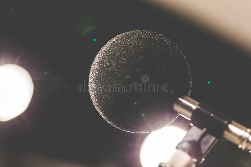 High Accuracy Microphone in Noise Sound Testing Room with LED Light