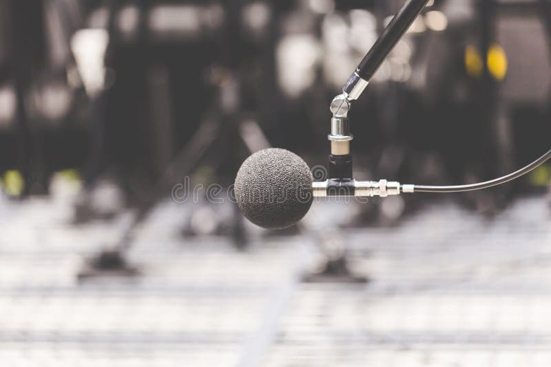 High Accuracy Microphone in Noise Sound Testing Room with LED Light