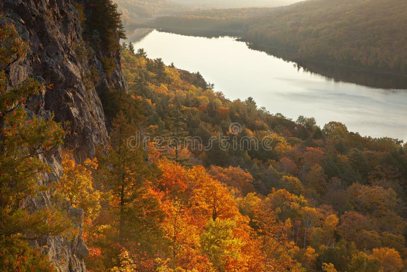 High angle view of a cliff and Lake of the Clouds in the Upper Peninsula of Michigan during autumn