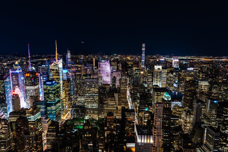 Manhattan at night editorial photo. Image of downtown - 4732341