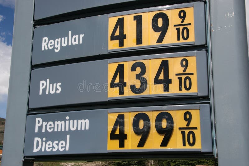 Sky High Gas Price 10 Dollar Diesel Editorial Stock Image - Image of  expensive, biden: 243423779