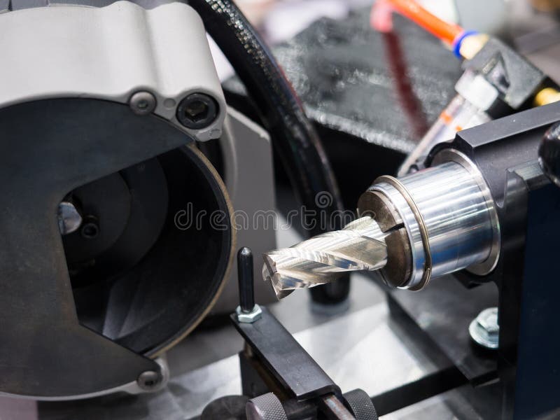 High Precision Carbide Cutting Tool Grinding by CNC Automatic Gr Stock