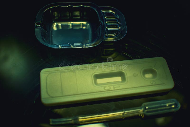 High-tech die laboratoriummateriaal in de bemestingsprocédé Bemesting in vitro van het de procedurelaboratorium van de eiherwinni royalty-vrije stock afbeeldingen High-tech die laboratoriummateriaal in de bemestingsprocédé Bemesting in vitro van het de procedurelaboratorium van de eiherwinni royalty-vrije stock afbeeldingen