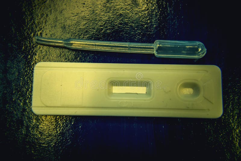 High-tech die laboratoriummateriaal in de bemestingsprocédé Bemesting in vitro van het de procedurelaboratorium van de eiherwinni royalty-vrije stock fotografie