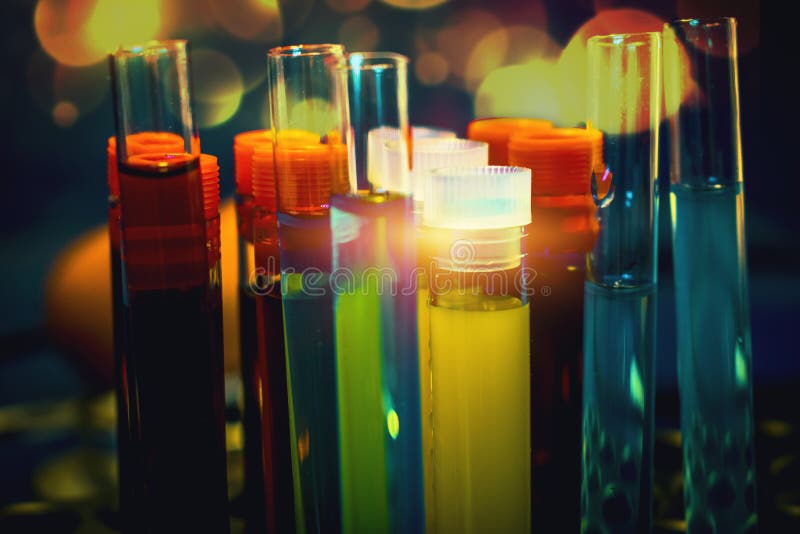 Hoogtechnologische laboratoriumapparatuur gebruikt in het in-vitrofertilisatieproces, eicelpunctieprocedure. Laboratoriumbevruchti royalty-vrije stock fotografie