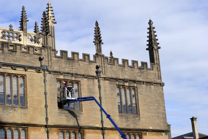 High Up Cleaner