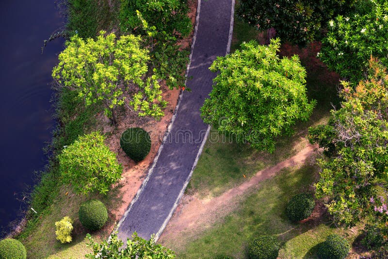 Jogging trail in the park. stock image. Image of park 100011297