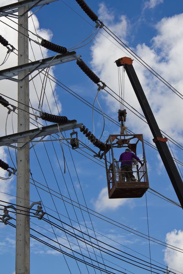 High voltage cabling