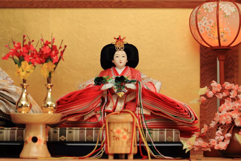 Linha japonesa para colorir da boneca hina do festival das bonecas