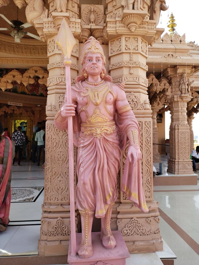 Hindu God statue editorial photo. Image of monument 212245451