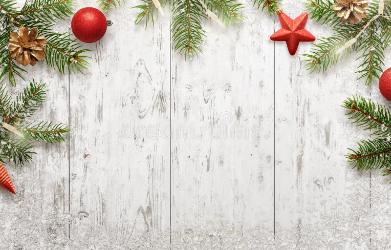 Hintergrund der weißen Weihnacht mit Baum und Dekorationen
