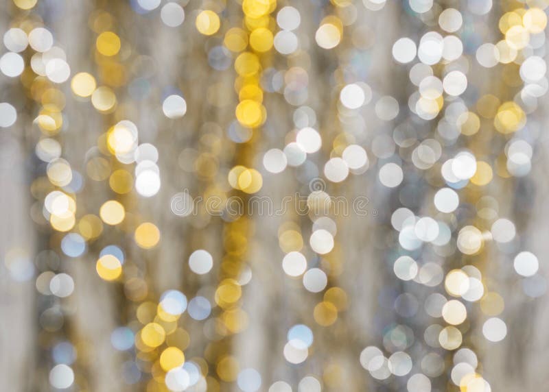 Hintergrund von stark unscharfen Lichtern von Girlanden lizenzfreies stockfoto Hintergrund von stark unscharfen Lichtern von Girlanden lizenzfreies stockfoto