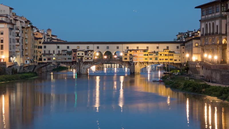 Hiperlapso de luz del puente Vecchio, Florencia