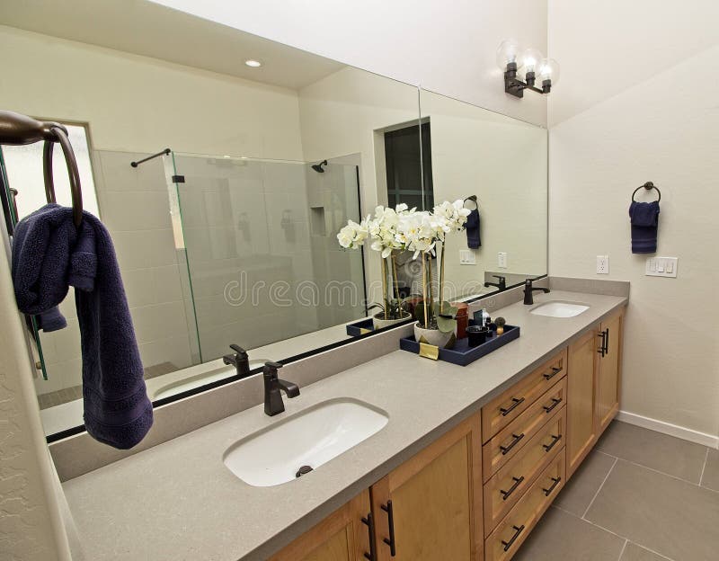 His And Hers Vanity In Modern Master Bathroom royalty free stock photography