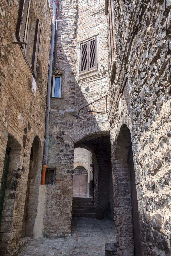 Spello, Perugia, Medieval City Stock Image - Image of cityscape, sunny ...