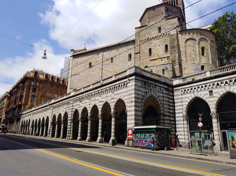 Historic Buildings in Via Dei Sansone, Genova Editorial Image - Image of  life, building: 231878510
