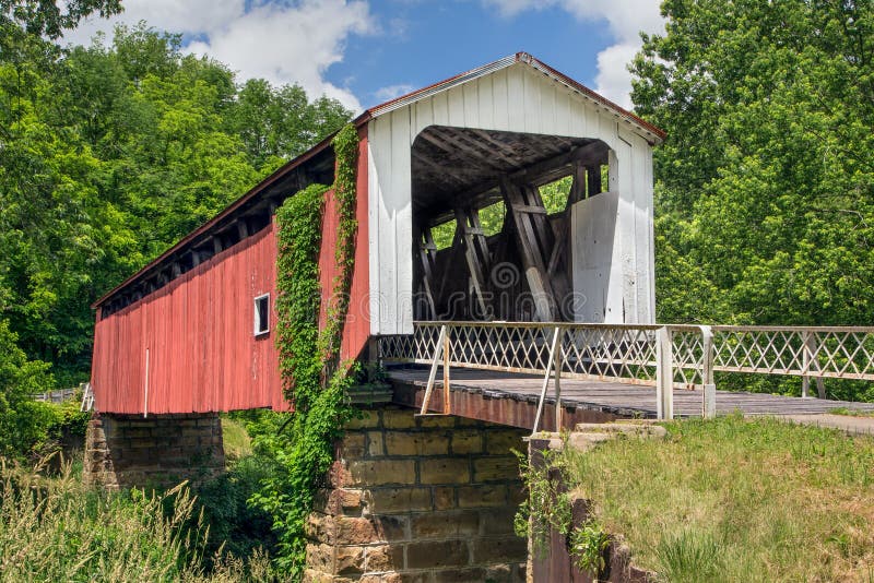 Historic Hills Covered Bridge