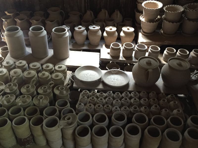 Historic pottery shop editorial stock image. Image of century 73813249